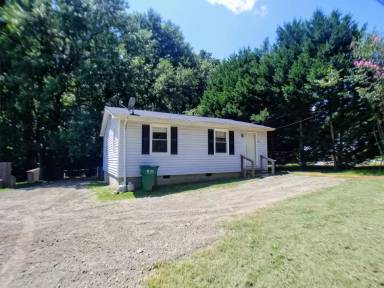 Main picture of 564 McAbee Rd