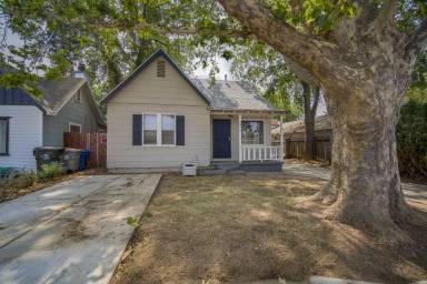 Main picture of 5210 15th Ave