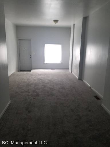 Main picture of 816 N Curley St
