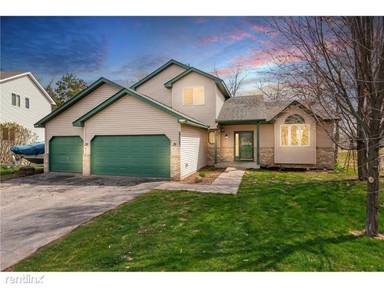 Main picture of 22093 Ethan Ct