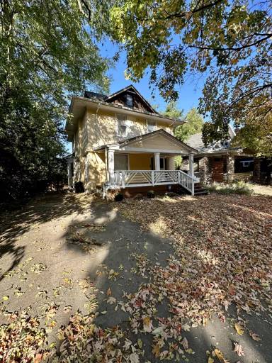 Main picture of 4034 Holmes St