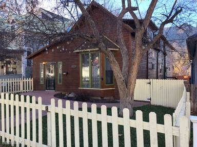 Main picture of 1017 Colorado Ave