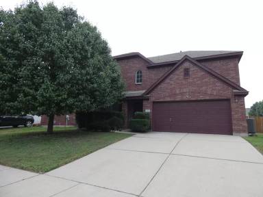 Main picture of 605 Creek Point Dr