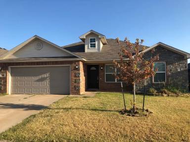 Main picture of 11801 NW 135th St