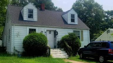 Main picture of 2143 S Kinsley Ave