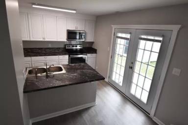 Main picture of 630 S Main St