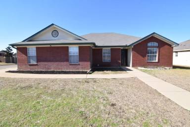 Main picture of 4300 Maggie Dr