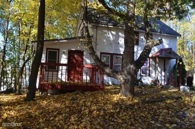Main picture of 251 Main St