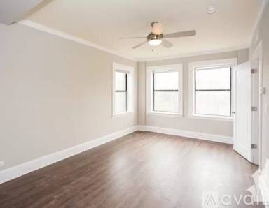 Main picture of 817 W Lakeside Pl