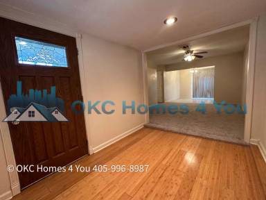 Main picture of 6604 NW 58th St