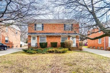 Main picture of 25230-25250 Lake Shore Blvd