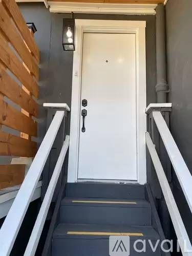 Main picture of 2074 Newton Ave