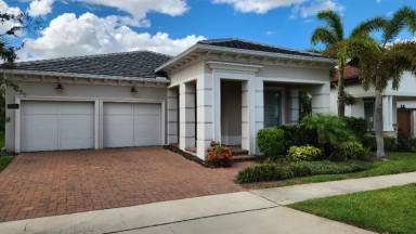 Main picture of 15661 Shorebird Ln