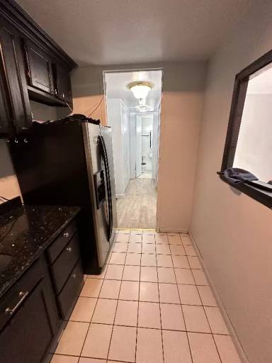 Main picture of 1450 E 55th Pl
