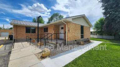 Main picture of 167 W Center St