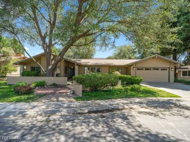 Main picture of 8260 Mercer Way