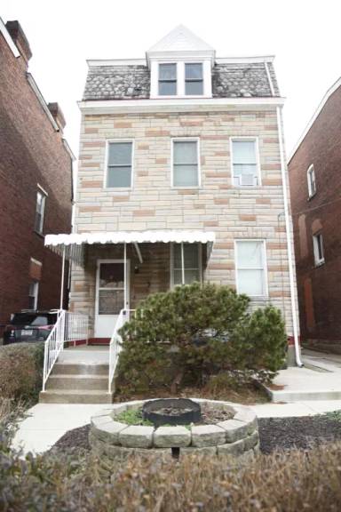Main picture of 15 Oakland Sq