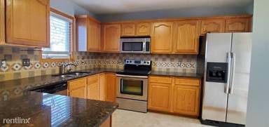 Main picture of 14411 Oak Brook Dr