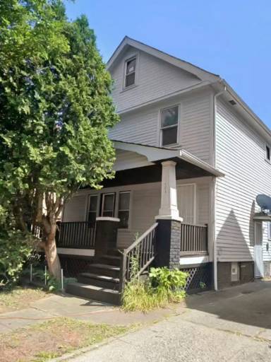 Main picture of 13504 Edgewood Ave