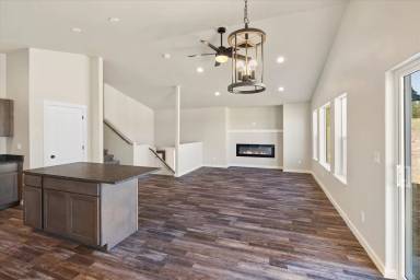 Main picture of 2219 Black Bird Ln