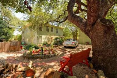 Main picture of 1305 Lorrain St
