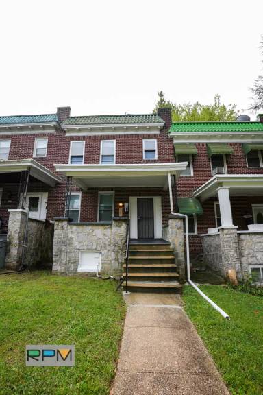 Main picture of 3221 Belmont Ave
