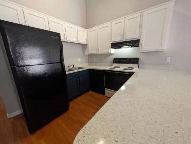 Main picture of 2093 Continental Ave