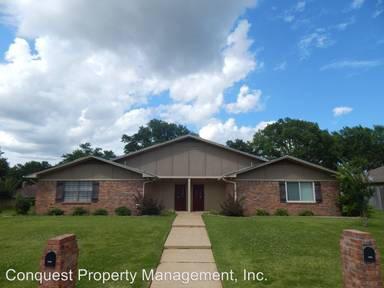 Main picture of 6002 Plantation Dr
