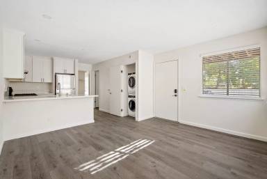 Main picture of 3150 Rockview Pl
