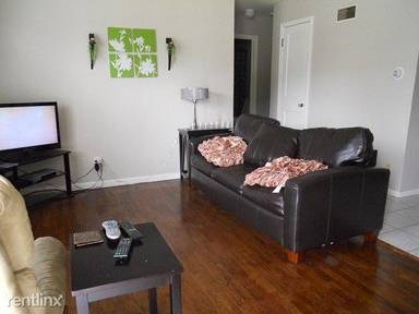 Main picture of 1320 N Manhattan Ave