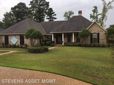 Main picture of 176 Old Palmetto Rd