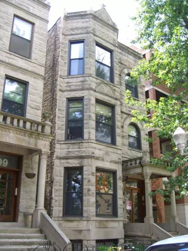 Main picture of 911 W Dakin St