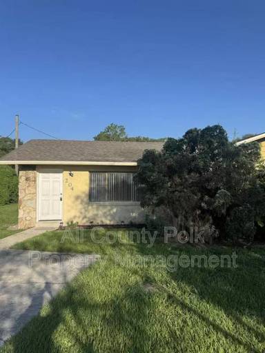 Main picture of 204 Leelon Rd