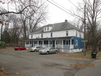 Main picture of 2 Miller St