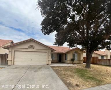 Main picture of 236 Stonewood Dr