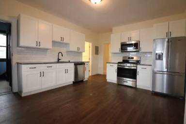 Main picture of 64 Murdock St