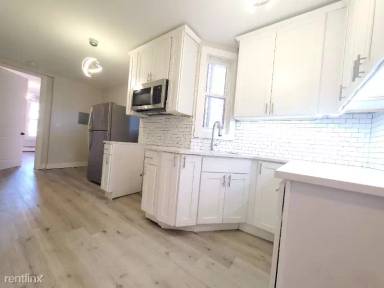 Main picture of 11 Zabriskie St Apartments