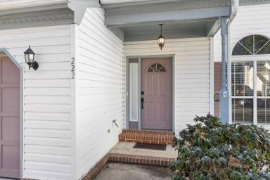 Main picture of 222 Judith Cir