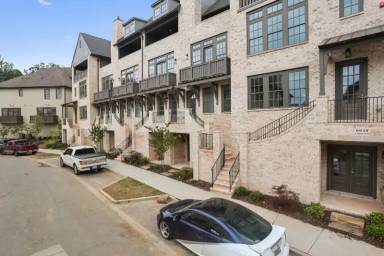 Main picture of 6657 Encore Blvd