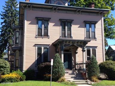 Main picture of 139 Phila St