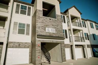 Main picture of 3325 W 1830 N