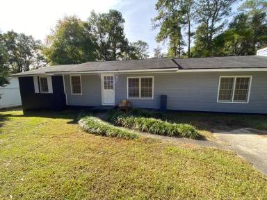 Main picture of 23 Pinelane Dr