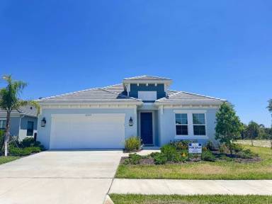 Main picture of 10214 Crystal Isle Cir