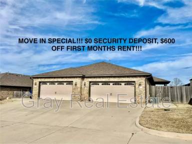 Main picture of 1403 N Monte Vista St