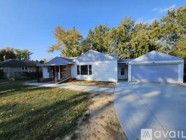 Main picture of 808 N 75th St