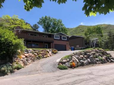 Main picture of 3397 S Eastwood Dr