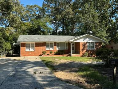 Main picture of 114 Lincoln St