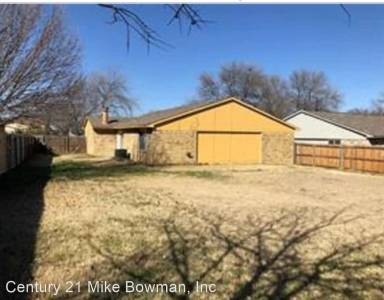 Main picture of 7533 Parkwood Ln