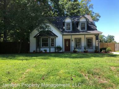 Main picture of 5925 Loch Arbor Ln