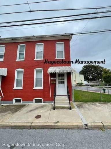 Main picture of 567 Salem Ave